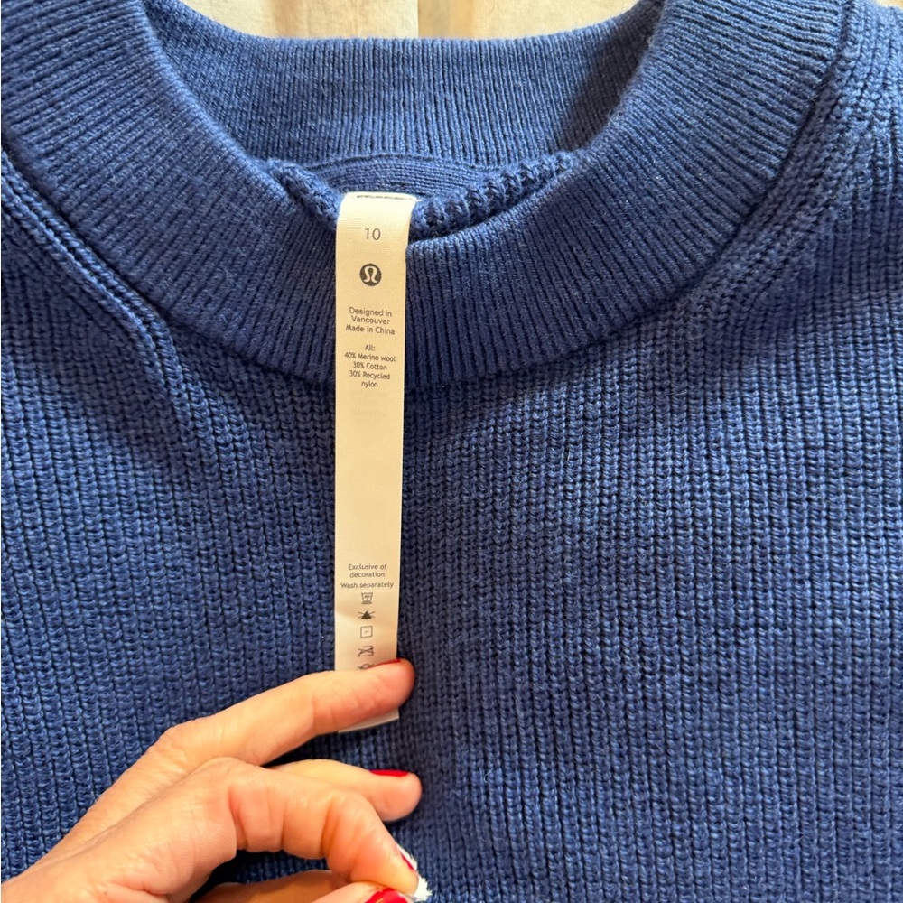 lululemon athletica Deep Blue Crew Neck Sweater - Picture 3 of 3